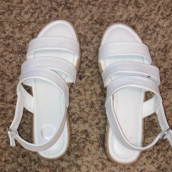 Summer sandals - Picture 2 of 8